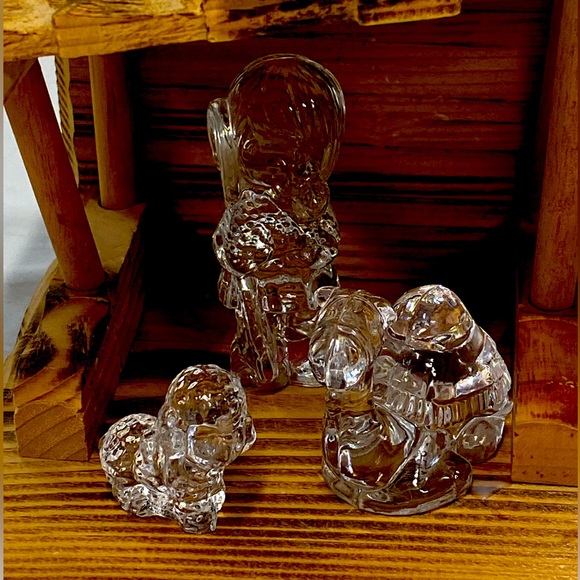 Crystal Nativity with Manger (10 pieces) - Picture 3 of 6